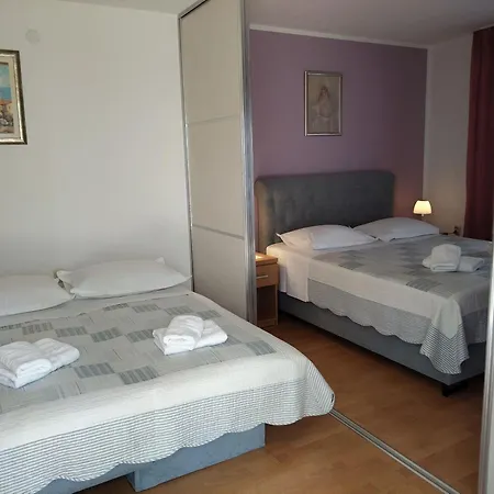 Doris Apartment